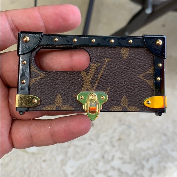 iPhone 8 Plus Trunk case - Picture 3 of 8